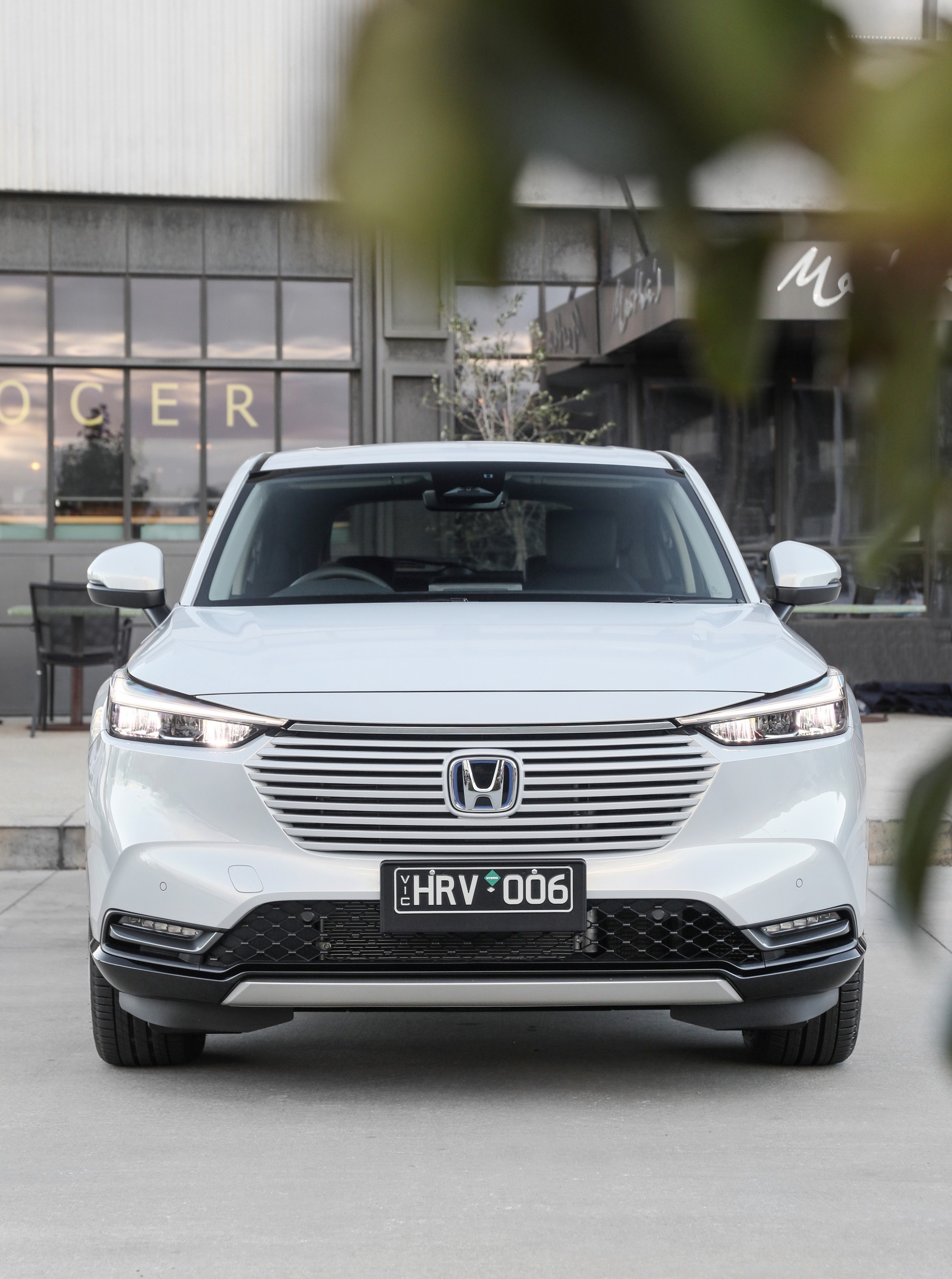Download 2022 Honda HR-V eHEV L - AU version - Front HD Phone Wallpaper 1920x2578 #24