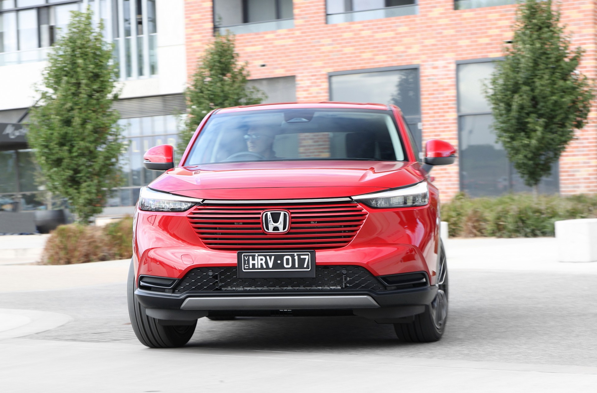 Download 2022 Honda HR-V eHEV L - AU version - Front HD Wallpaper 1920x1263 #104