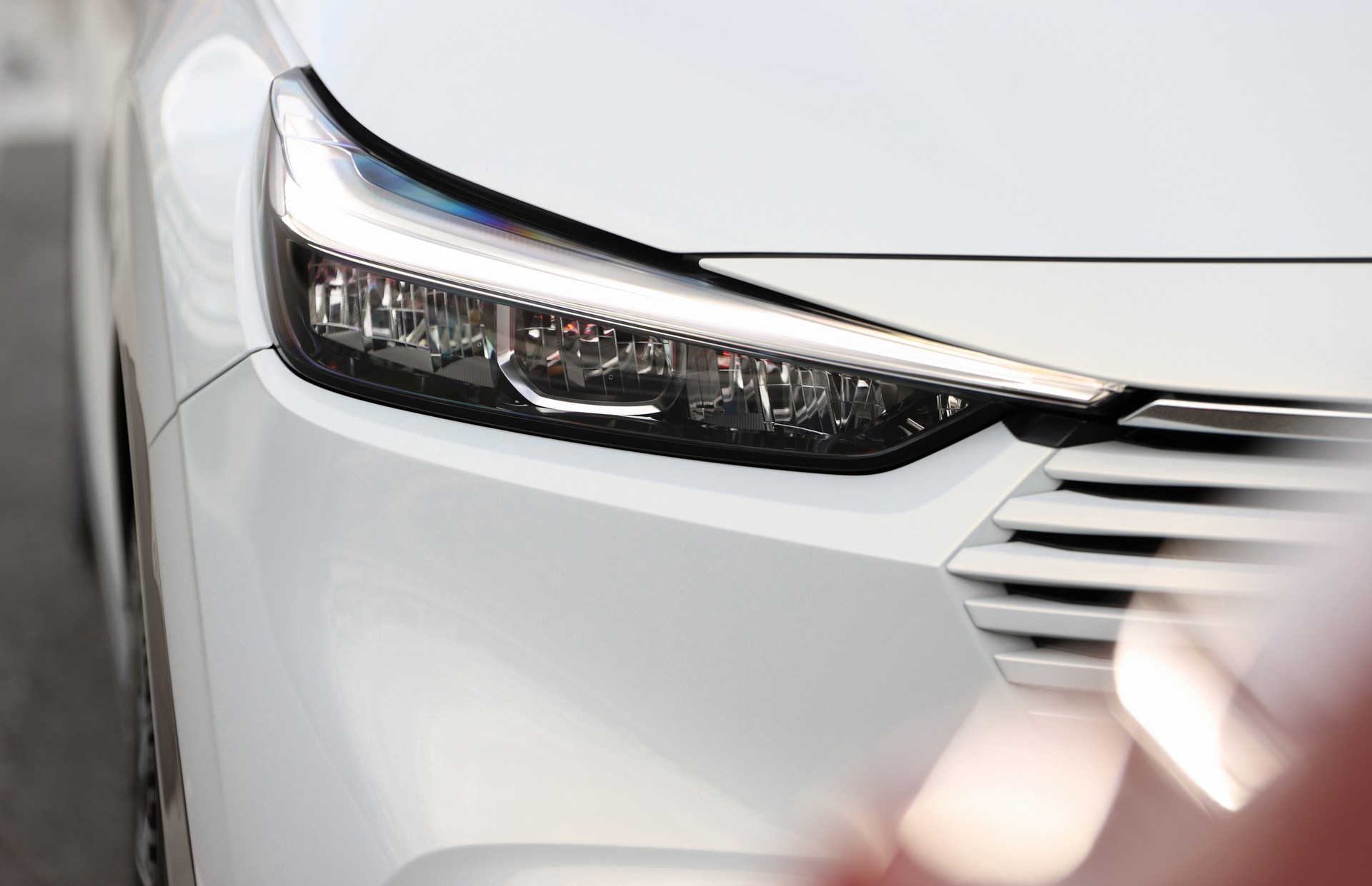 Download 2022 Honda HR-V eHEV L - AU version - Headlight HD Wallpaper 1920x1241 #40