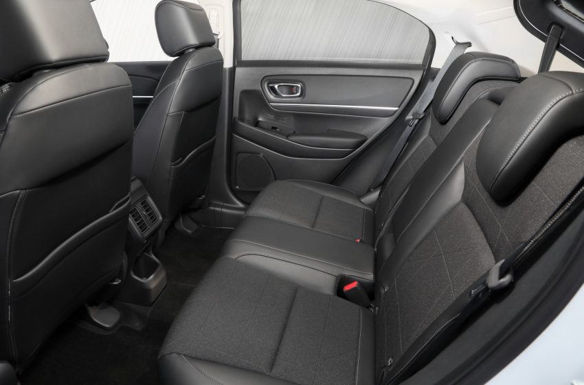 2022 Honda HR-V eHEV L - AU version - Interior, Rear Seats Wallpaper 850x561 #76