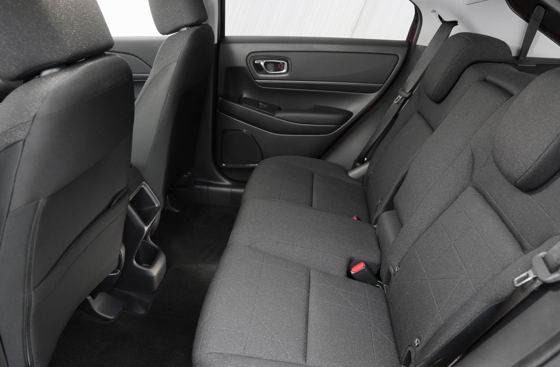 Download 2022 Honda HR-V eHEV L - AU version - Interior, Rear Seats HD Wallpaper 1920x1259 #155