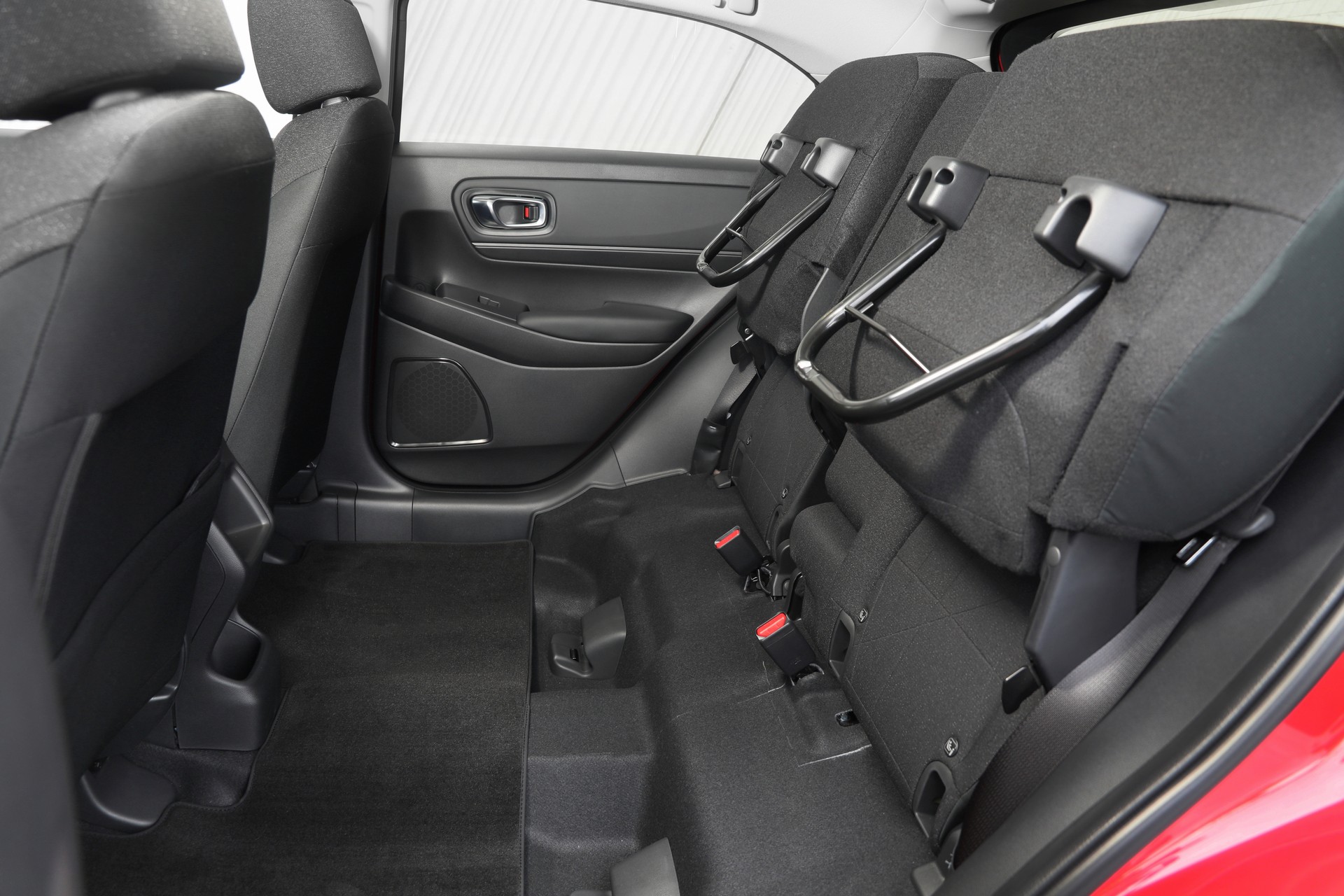 Download 2022 Honda HR-V eHEV L - AU version - Interior, Rear Seats HD Wallpaper 1920x1280 #156