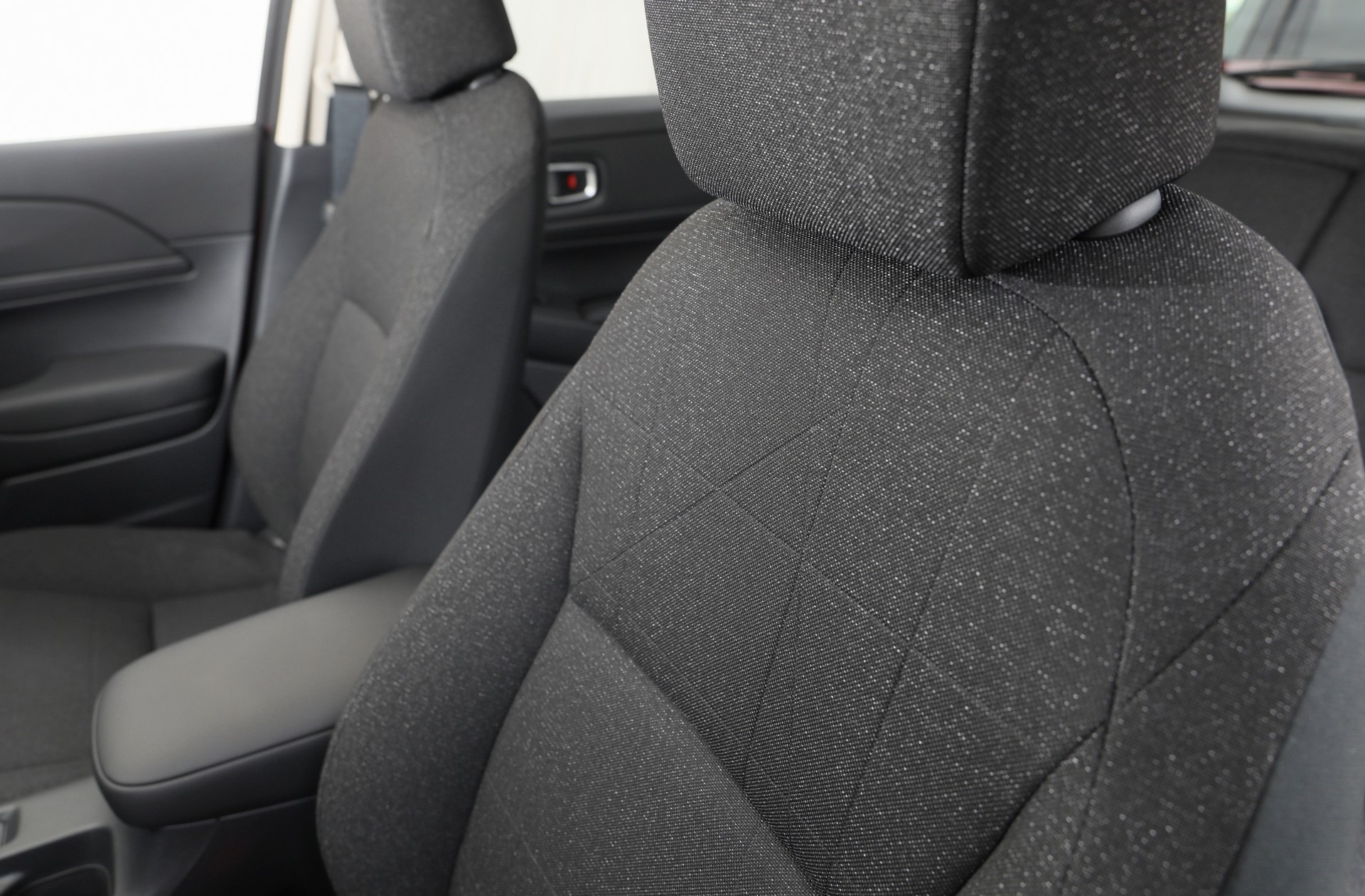 Download 2022 Honda HR-V eHEV L - AU version - Interior, Seats HD Wallpaper 1920x1260 #151