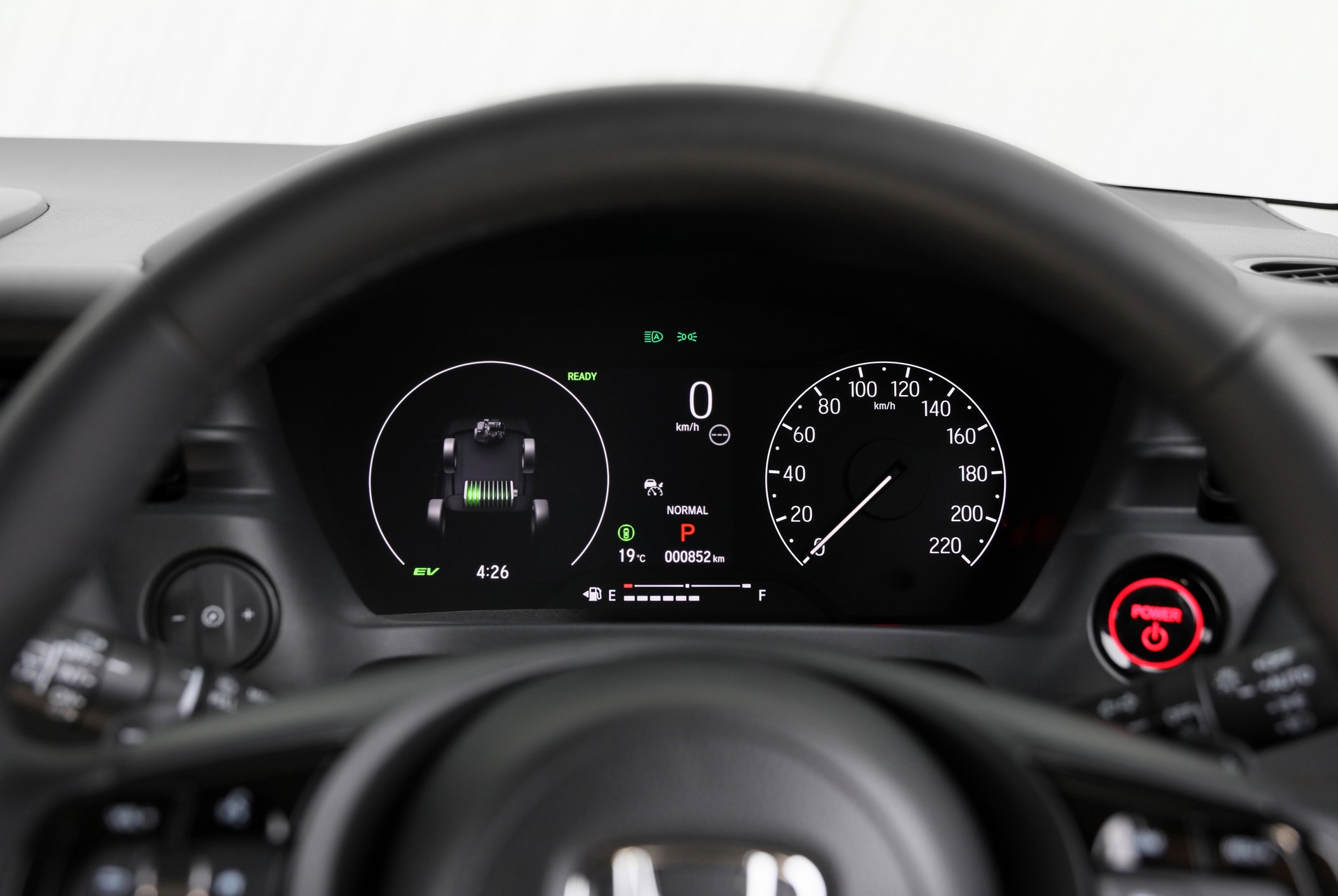 Download 2022 Honda HR-V eHEV L - AU version - Interior, Steering Wheel HD Wallpaper 1920x1286 #74