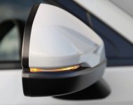 2022 Honda HR-V eHEV L - AU version - Mirror Wallpaper 190x150
