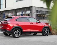 2022 Honda HR-V eHEV L - AU version - Rear Three-Quarter Wallpaper 190x150
