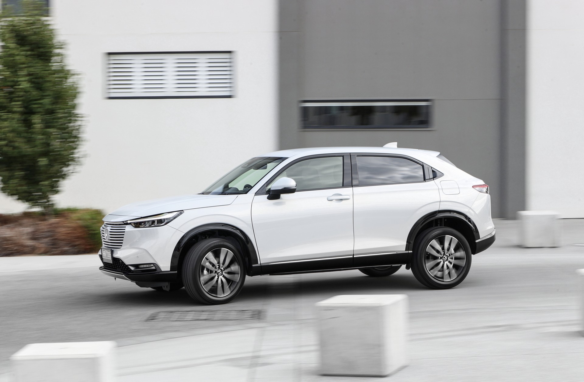 Download 2022 Honda HR-V eHEV L - AU version - Side HD Wallpaper 1920x1256 #10