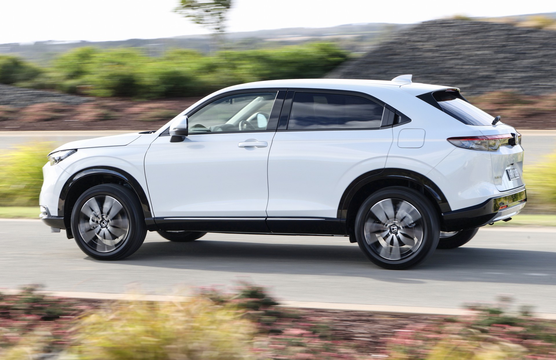 Download 2022 Honda HR-V eHEV L - AU version - Side HD Wallpaper 1920x1244 #11