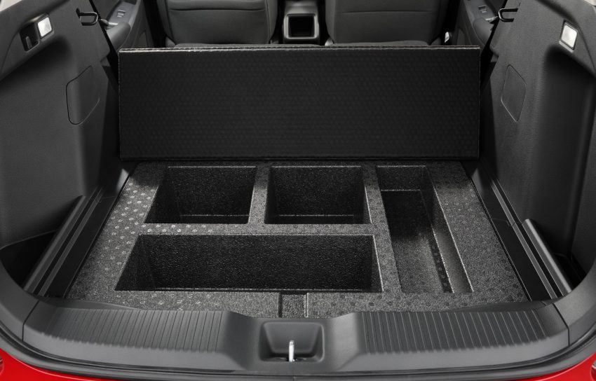 2022 Honda HR-V eHEV L - AU version - Trunk Wallpaper 850x544 #157