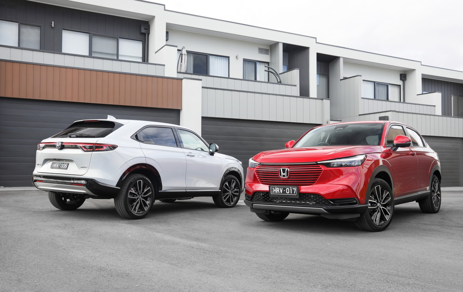 Download 2022 Honda HR-V eHEV L - AU version HD Wallpaper 1920x1213 #17