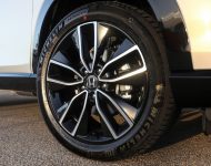 2022 Honda HR-V eHEV L - AU version - Wheel Wallpaper 190x150