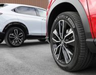 2022 Honda HR-V eHEV L - AU version - Wheel Wallpaper 190x150