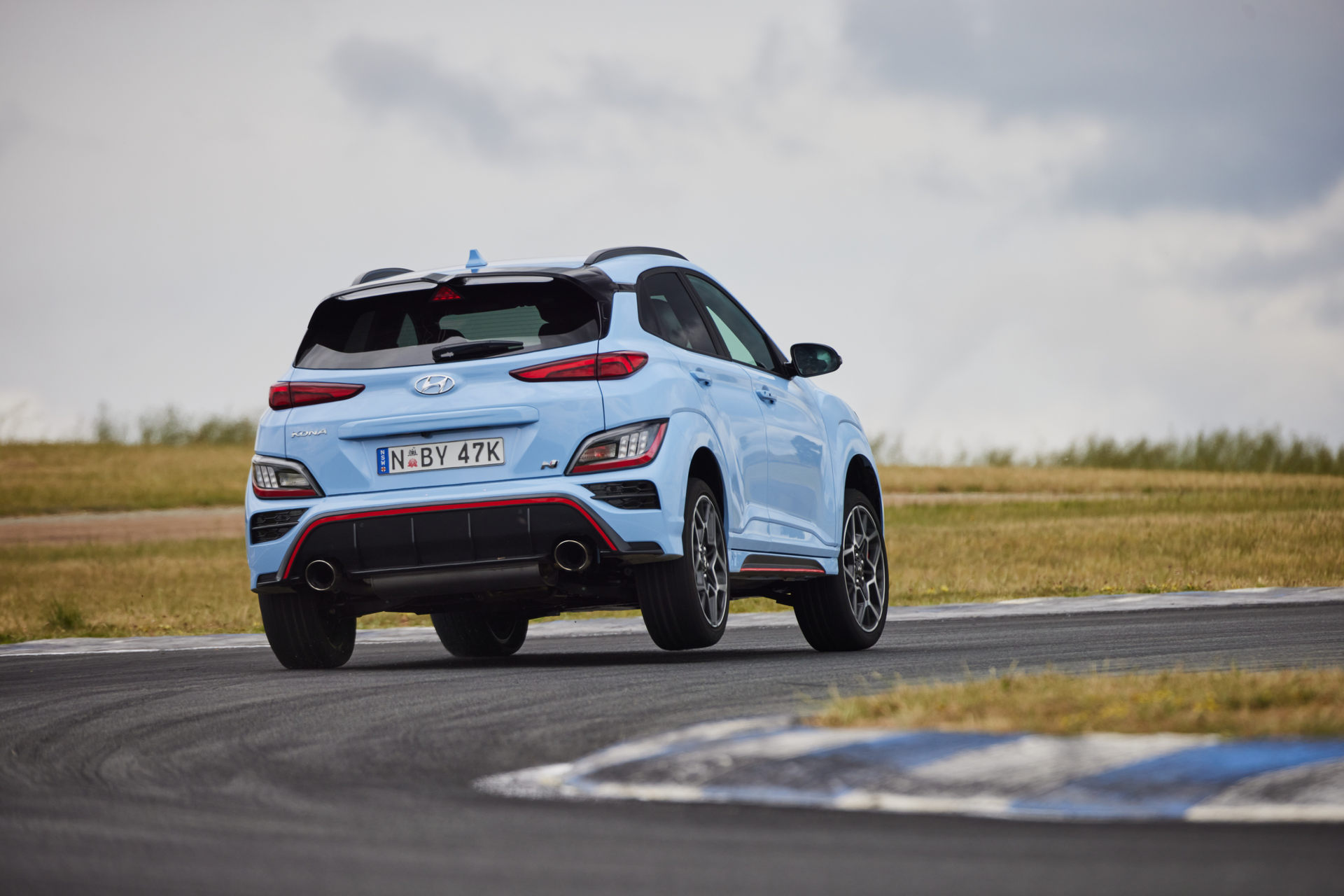 Download 2022 Hyundai Kona N - AU version - Rear HD Wallpaper 1920x1280 #26
