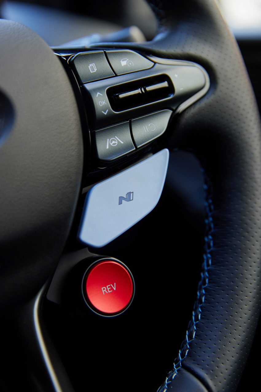 2022 Hyundai i20 N - AU version - Interior, Steering Wheel Phone Wallpaper 850x1275 #70