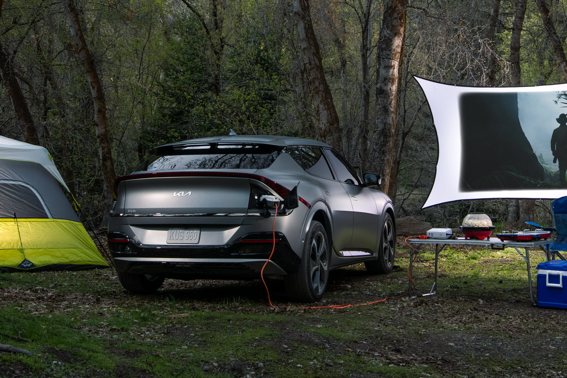 Download 2022 Kia EV6 - Charging HD Wallpaper 1980x1320 #28