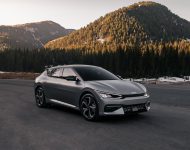 2022 Kia EV6 - Front Three-Quarter Wallpaper 190x150