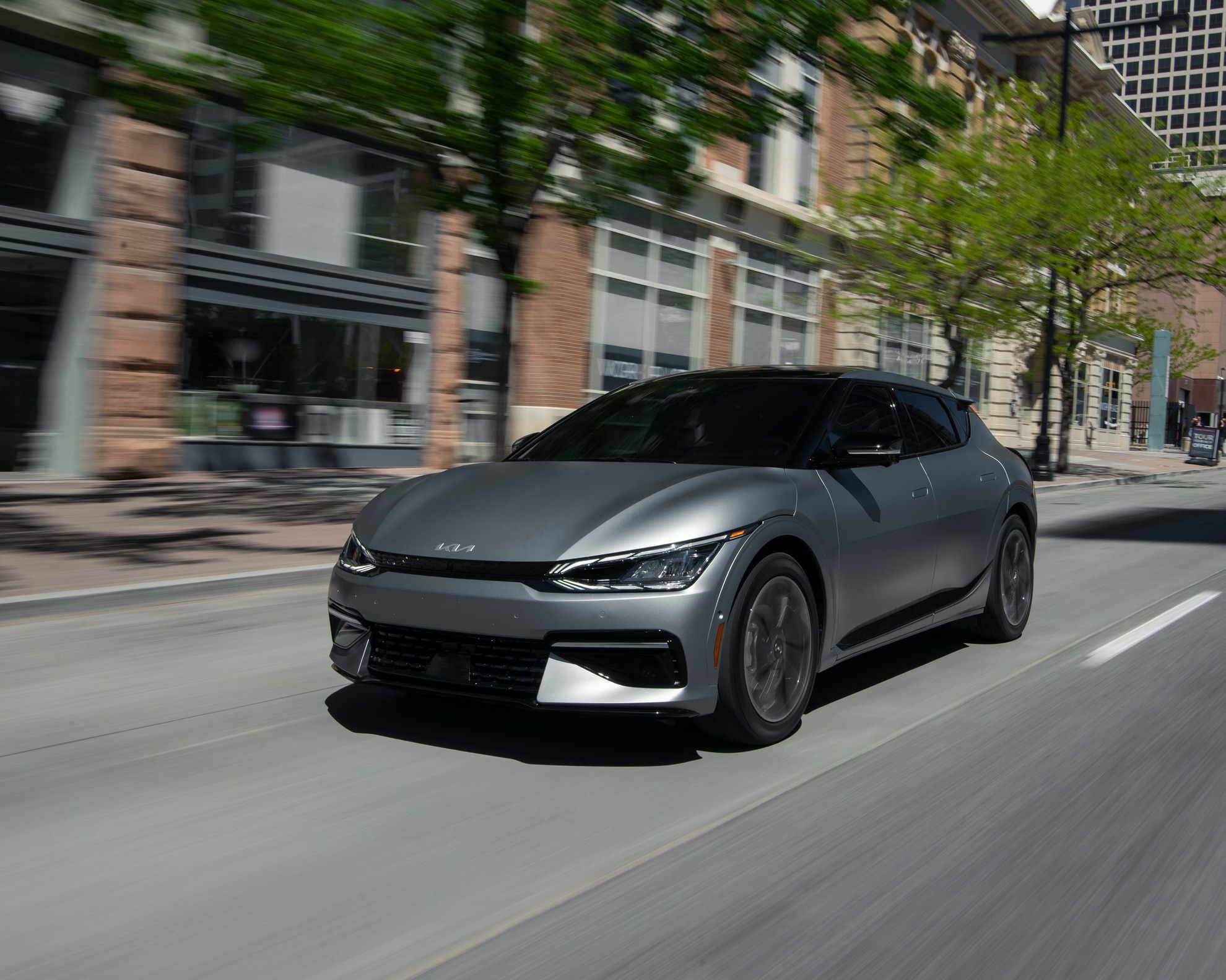 Download 2022 Kia EV6 - Front HD Wallpaper 1980x1584 #15