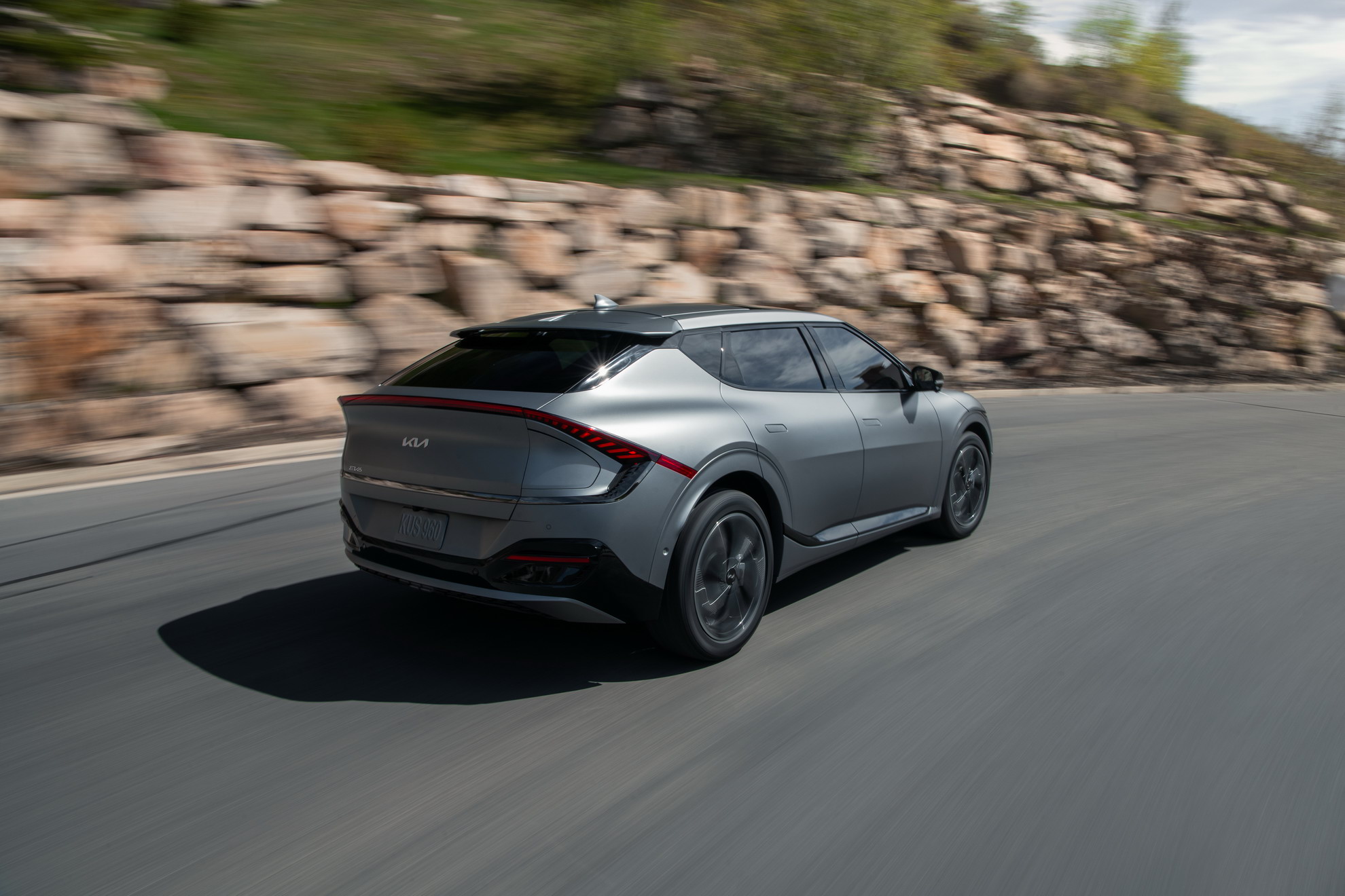 Download 2022 Kia EV6 - Rear Three-Quarter HD Wallpaper 1980x1320 #7