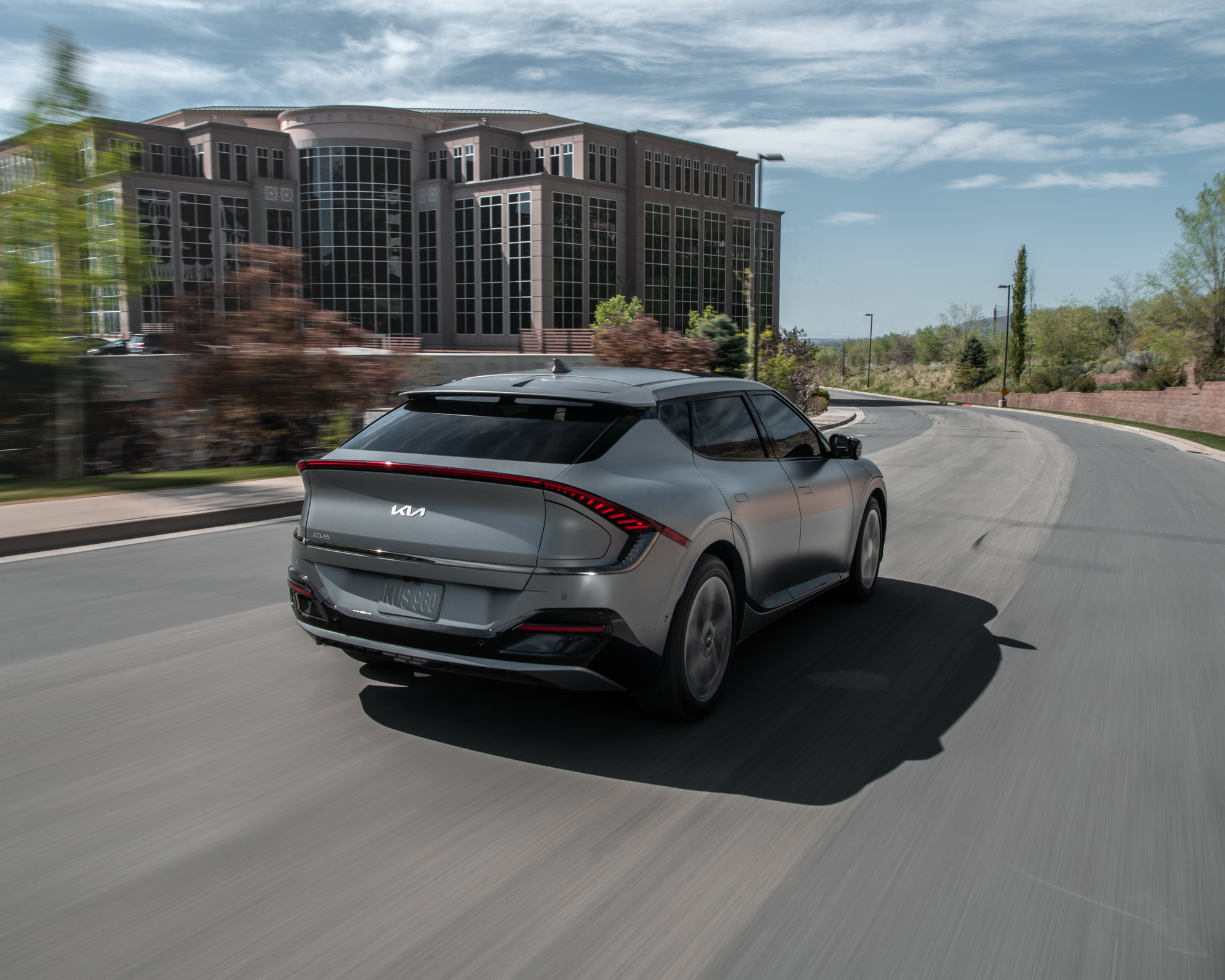 Download 2022 Kia EV6 - Rear HD Wallpaper 1980x1584 #17