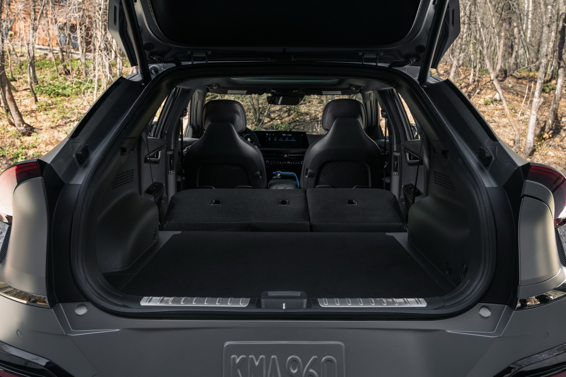 Download 2022 Kia EV6 - Trunk HD Wallpaper 1980x1320 #54