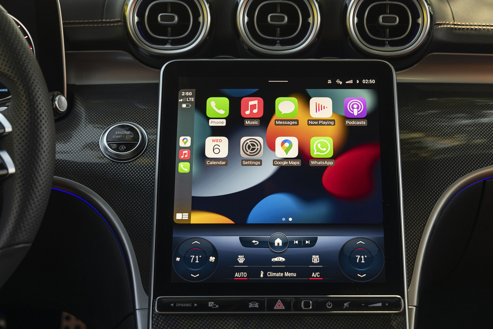 Download 2022 Mercedes-Benz C 300 4Matic - US version - Central Console HD Wallpaper 1920x1279 #75