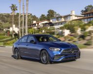 2022 Mercedes-Benz C 300 4Matic - US version - Front Three-Quarter Wallpaper 190x150