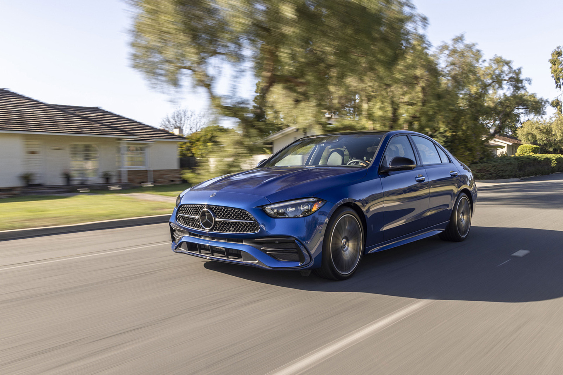 Download 2022 Mercedes-Benz C 300 4Matic - US version - Front Three-Quarter HD Wallpaper 1921x1281 #5