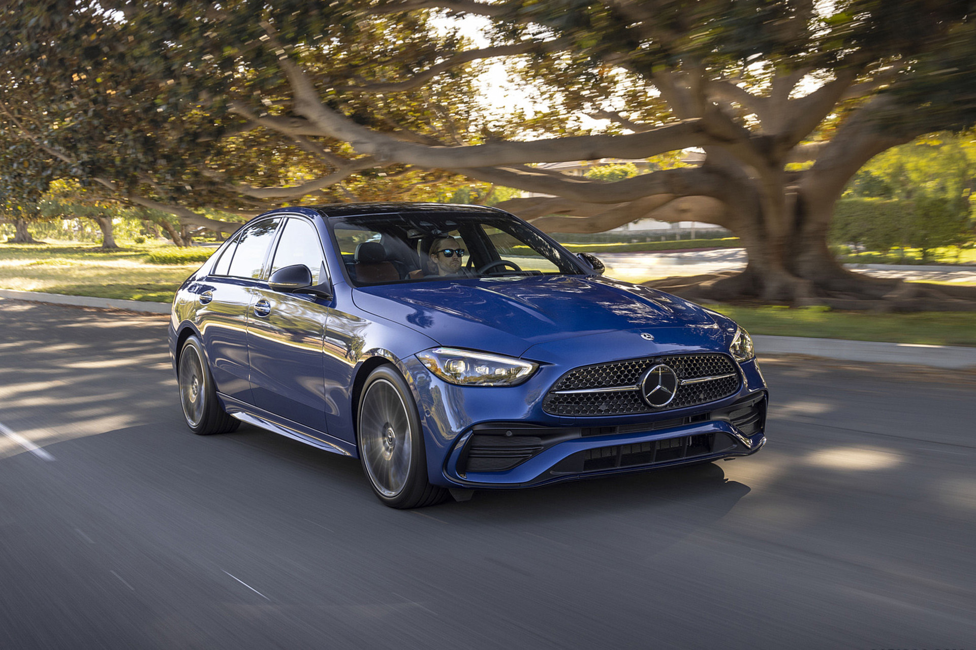 Download 2022 Mercedes-Benz C 300 4Matic - US version - Front Three-Quarter HD Wallpaper 1921x1281 #3