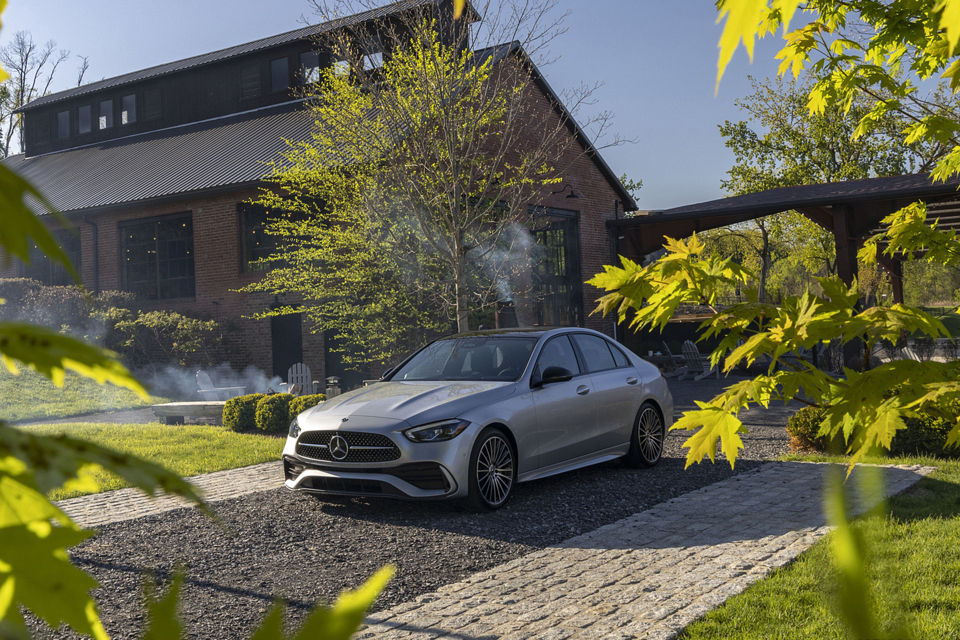 Download 2022 Mercedes-Benz C 300 4Matic - US version - Front Three-Quarter HD Wallpaper 1920x1280 #88