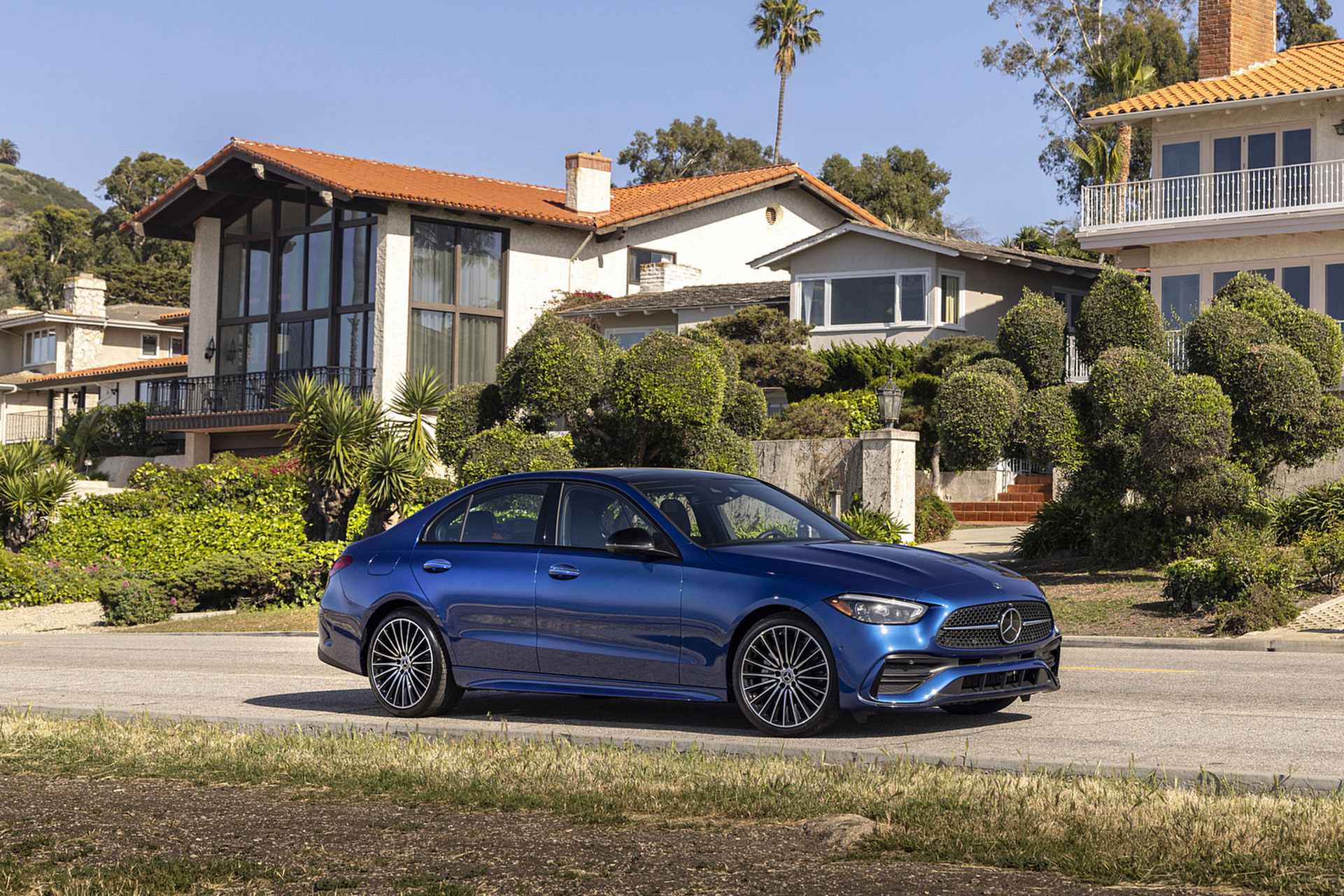 Download 2022 Mercedes-Benz C 300 4Matic - US version - Front Three-Quarter HD Wallpaper 1921x1281 #40