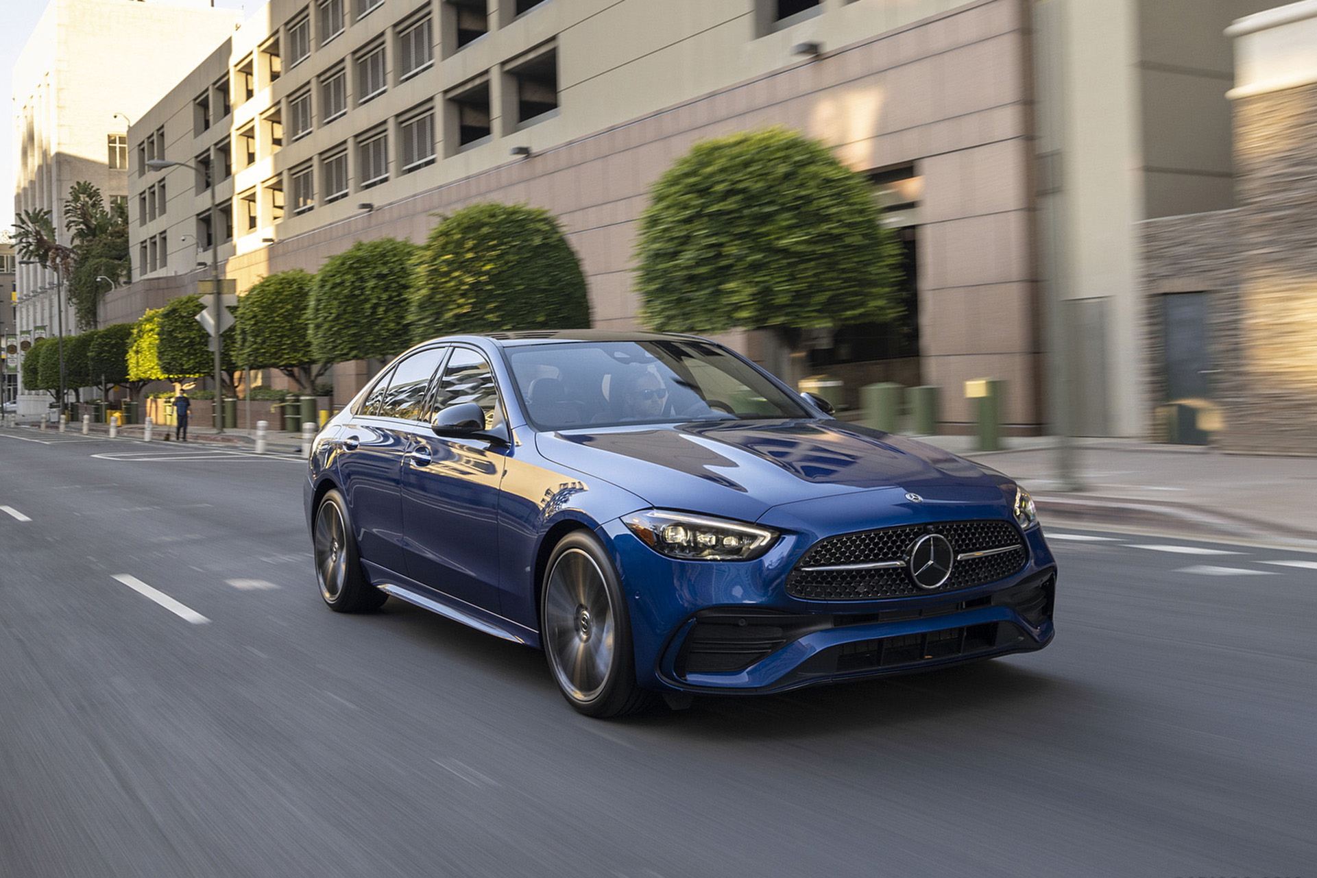Download 2022 Mercedes-Benz C 300 4Matic - US version - Front Three-Quarter HD Wallpaper 1921x1281 #25