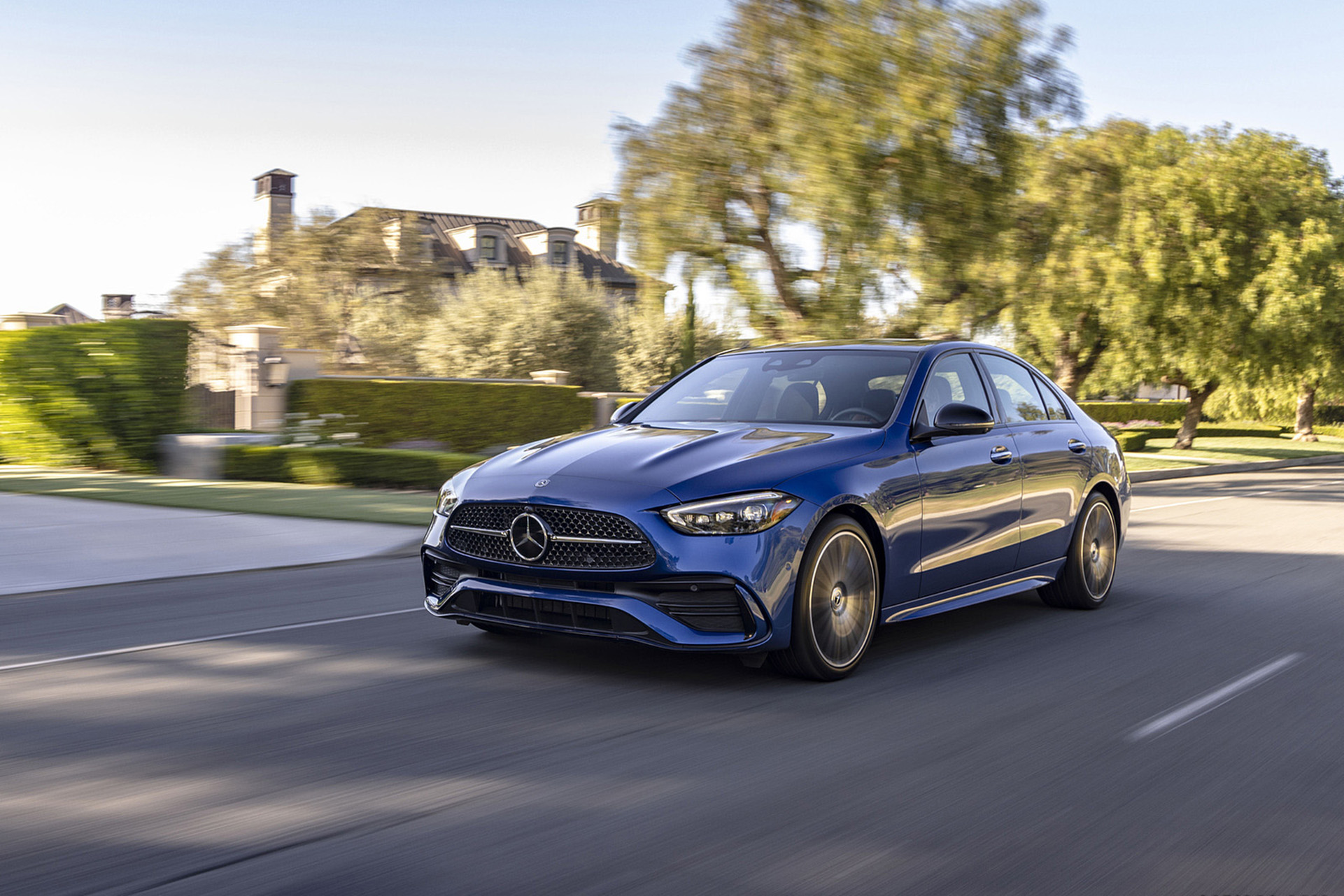 Download 2022 Mercedes-Benz C 300 4Matic - US version - Front Three-Quarter HD Wallpaper 1921x1281 #6