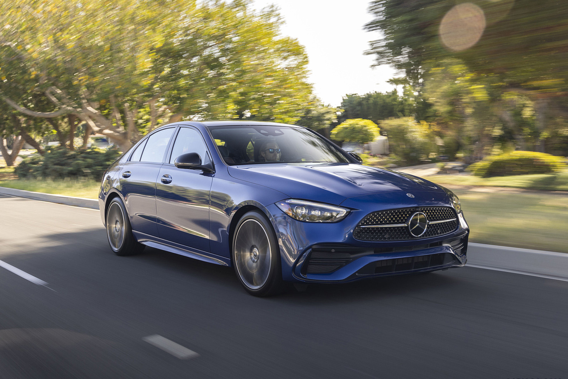 Download 2022 Mercedes-Benz C 300 4Matic - US version - Front Three-Quarter HD Wallpaper 1921x1281 #1
