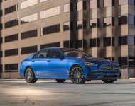2022 Mercedes-Benz C 300 4Matic - US version - Front Three-Quarter Wallpaper 190x150
