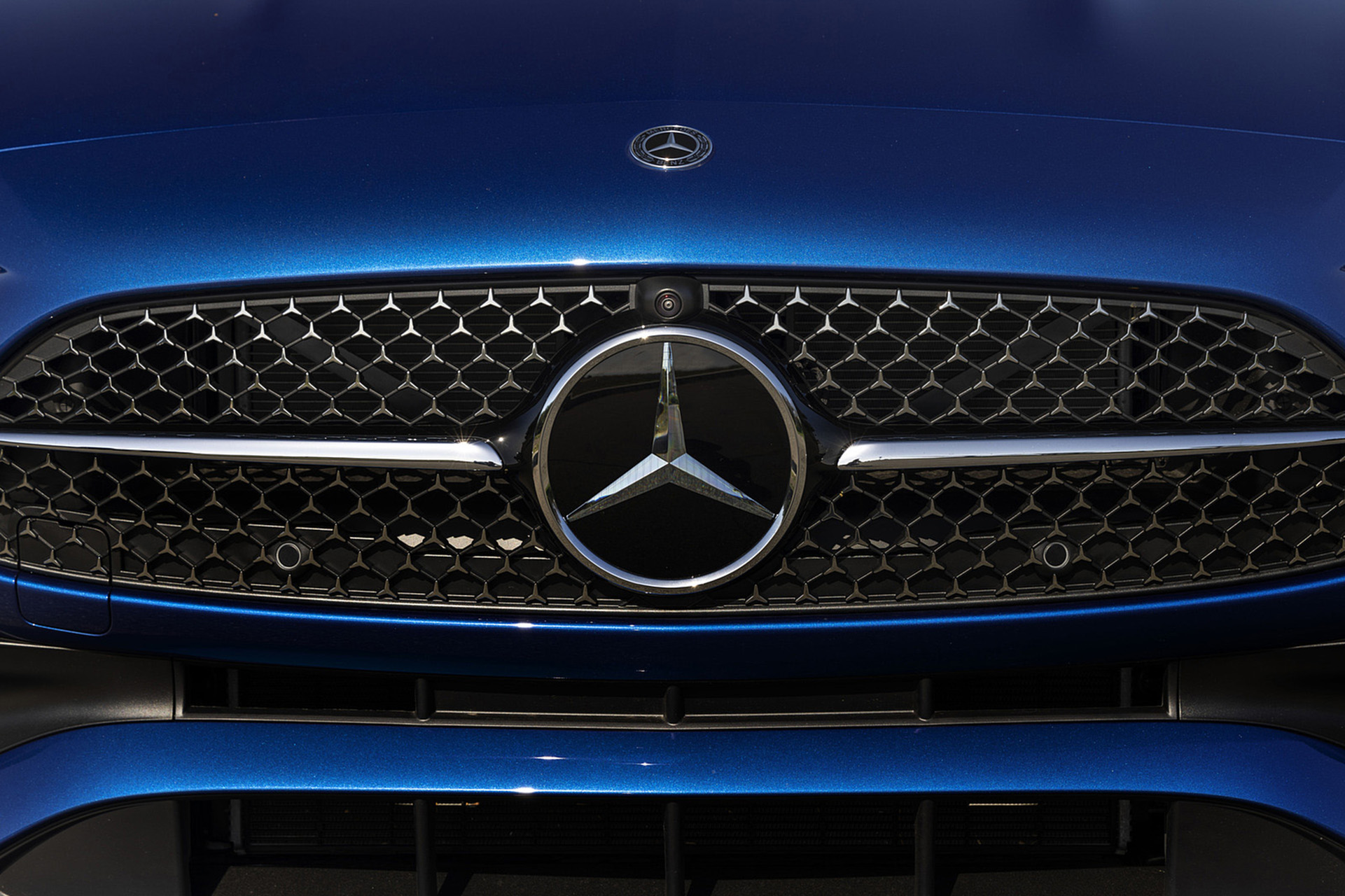 Download 2022 Mercedes-Benz C 300 4Matic - US version - Grille HD Wallpaper 1921x1280 #51