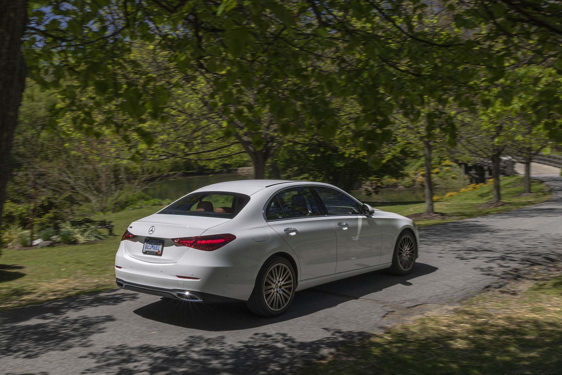 Download 2022 Mercedes-Benz C 300 4Matic - US version - Rear Three-Quarter HD Wallpaper 1920x1280 #99