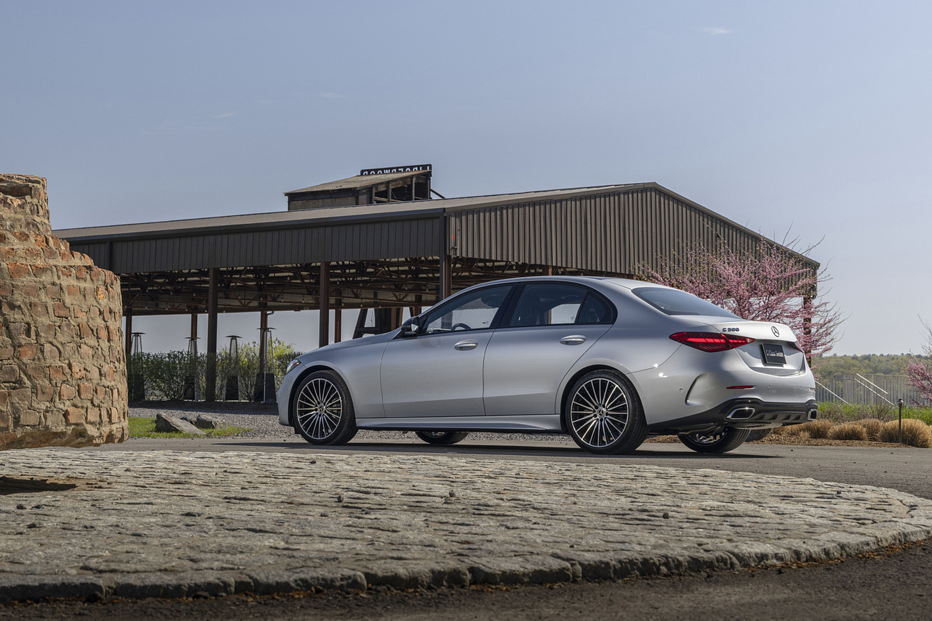 Download 2022 Mercedes-Benz C 300 4Matic - US version - Rear Three-Quarter HD Wallpaper 1920x1280 #94