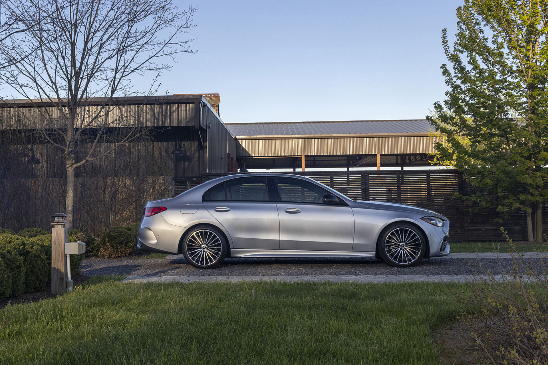Download 2022 Mercedes-Benz C 300 4Matic - US version - Side HD Wallpaper 1920x1280 #87