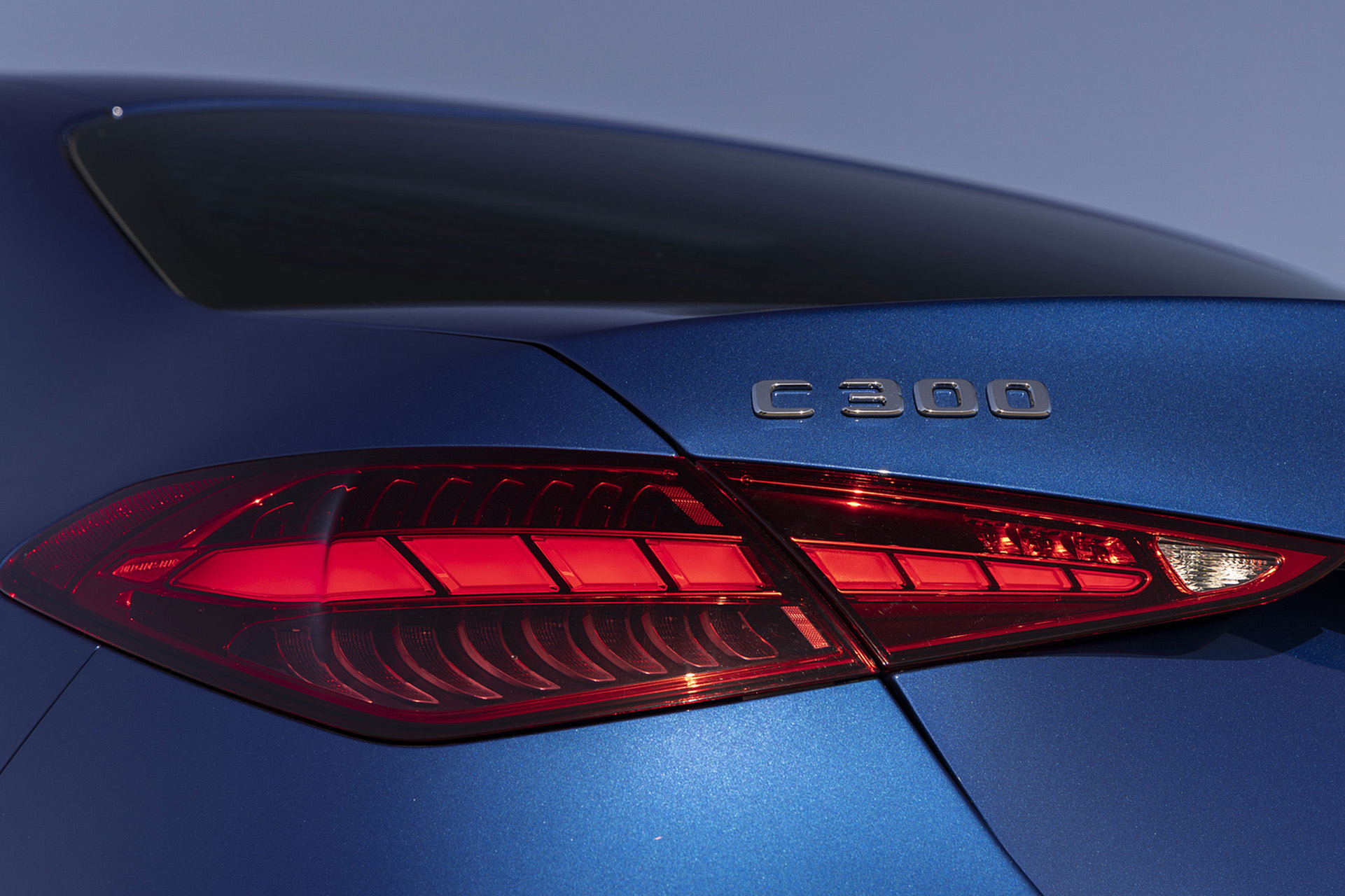 Download 2022 Mercedes-Benz C 300 4Matic - US version - Tail Light HD Wallpaper 1921x1280 #61