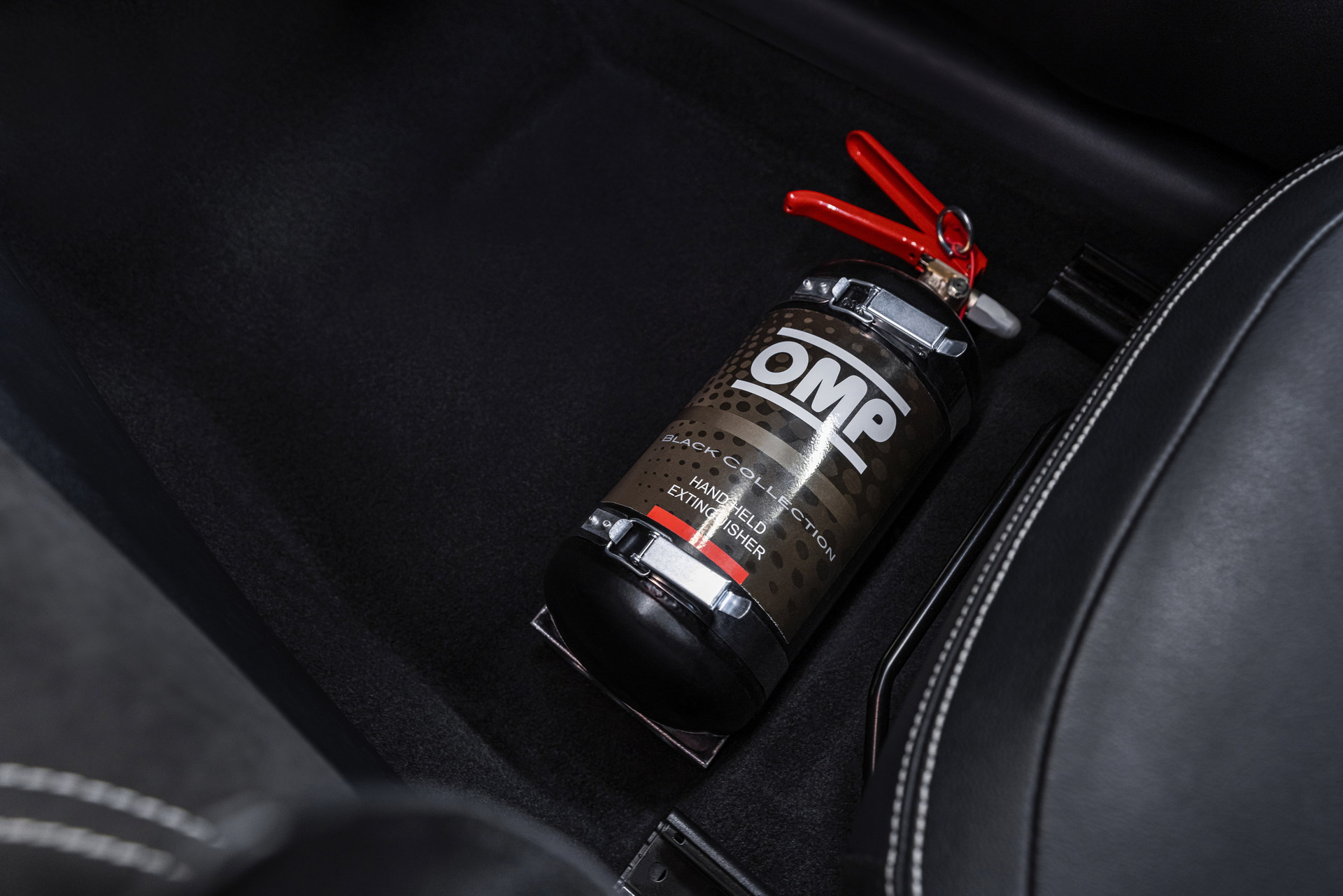 Download 2022 Nissan Juke Hybrid Rally Tribute Concept - Interior, Detail HD Wallpaper 1920x1281 #78