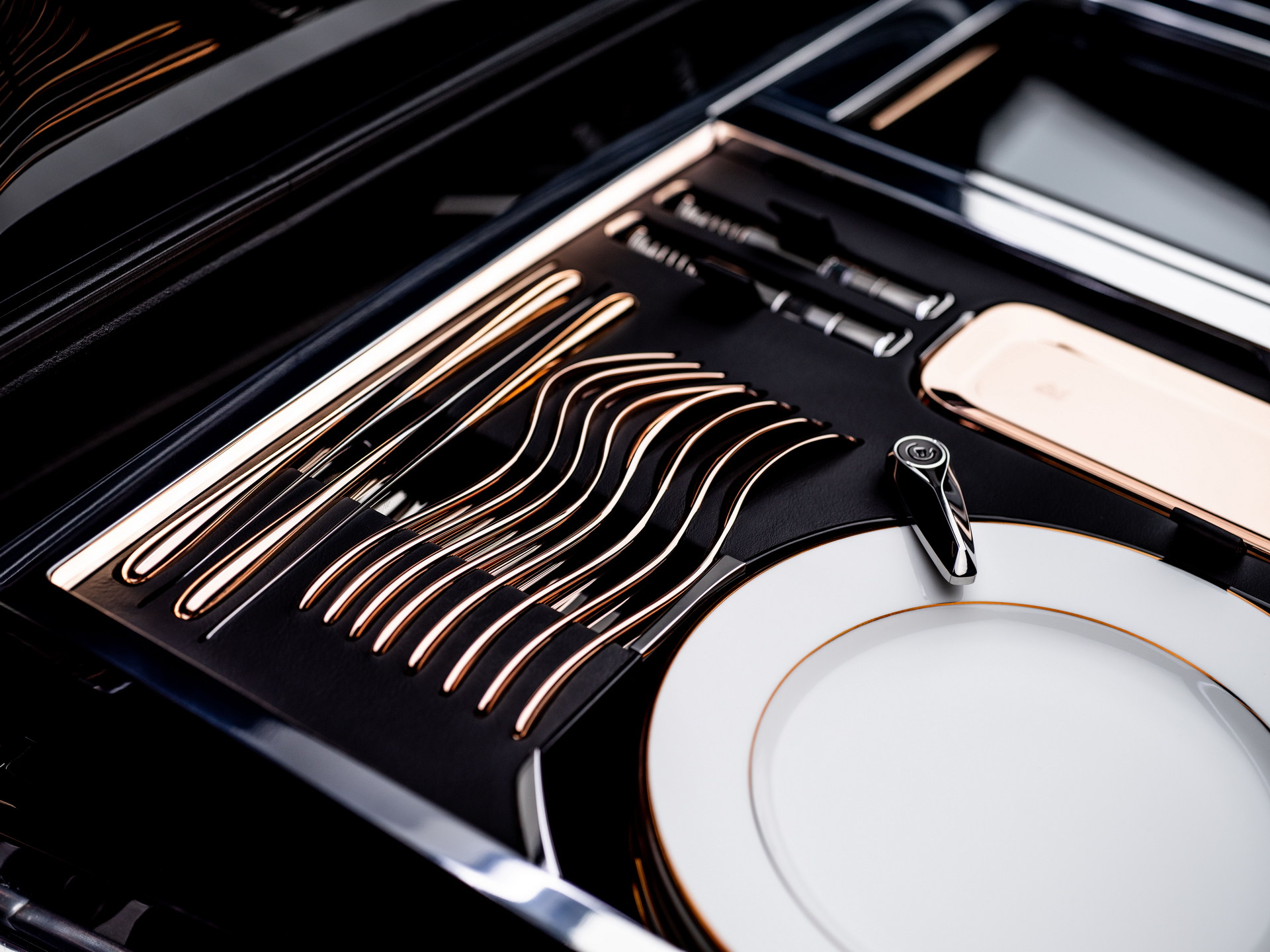 Download 2022 Rolls-Royce Boat Tail - Detail HD Wallpaper 1920x1439 #22