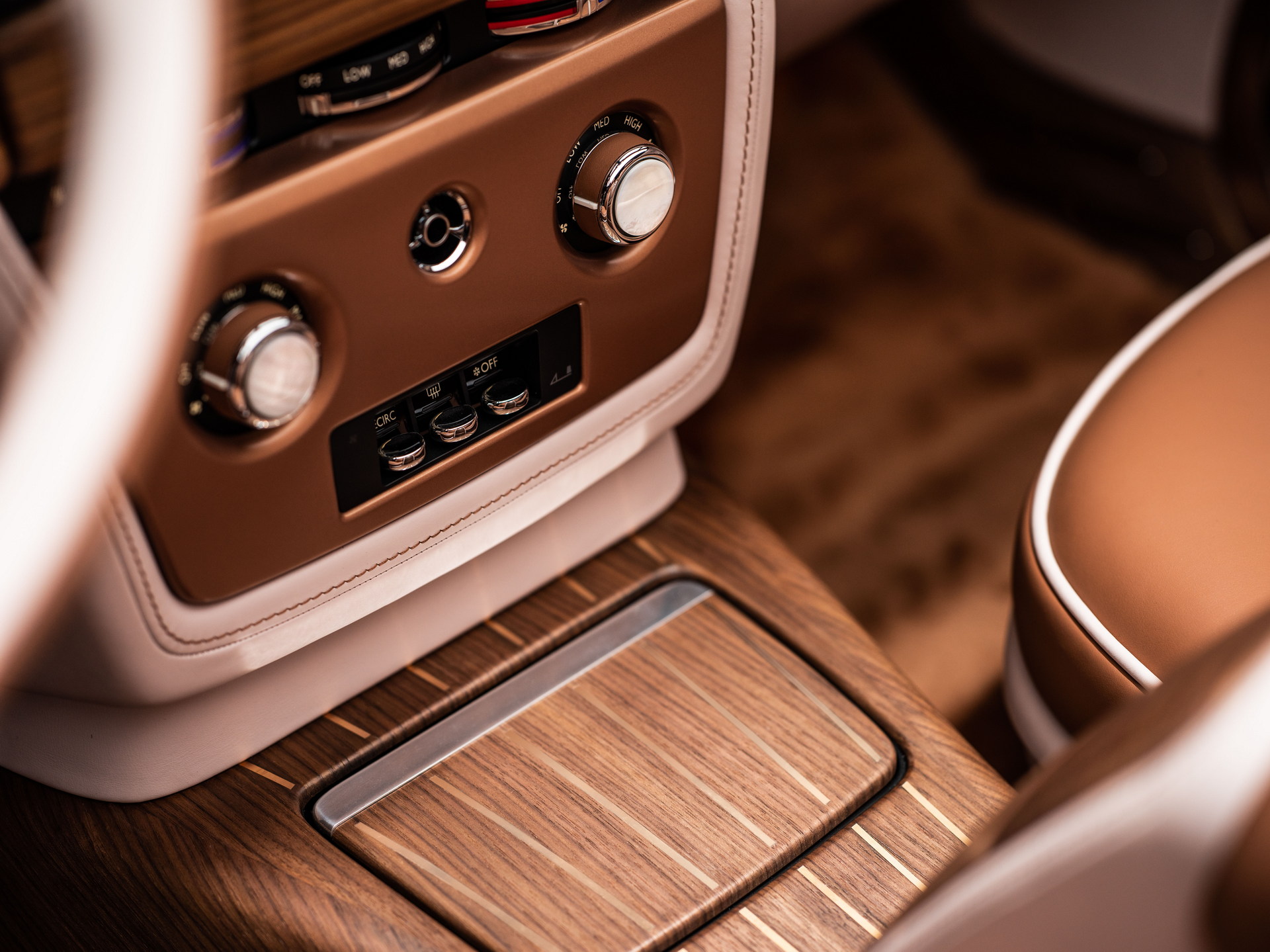 Download 2022 Rolls-Royce Boat Tail - Interior, Detail HD Wallpaper 1920x1439 #32