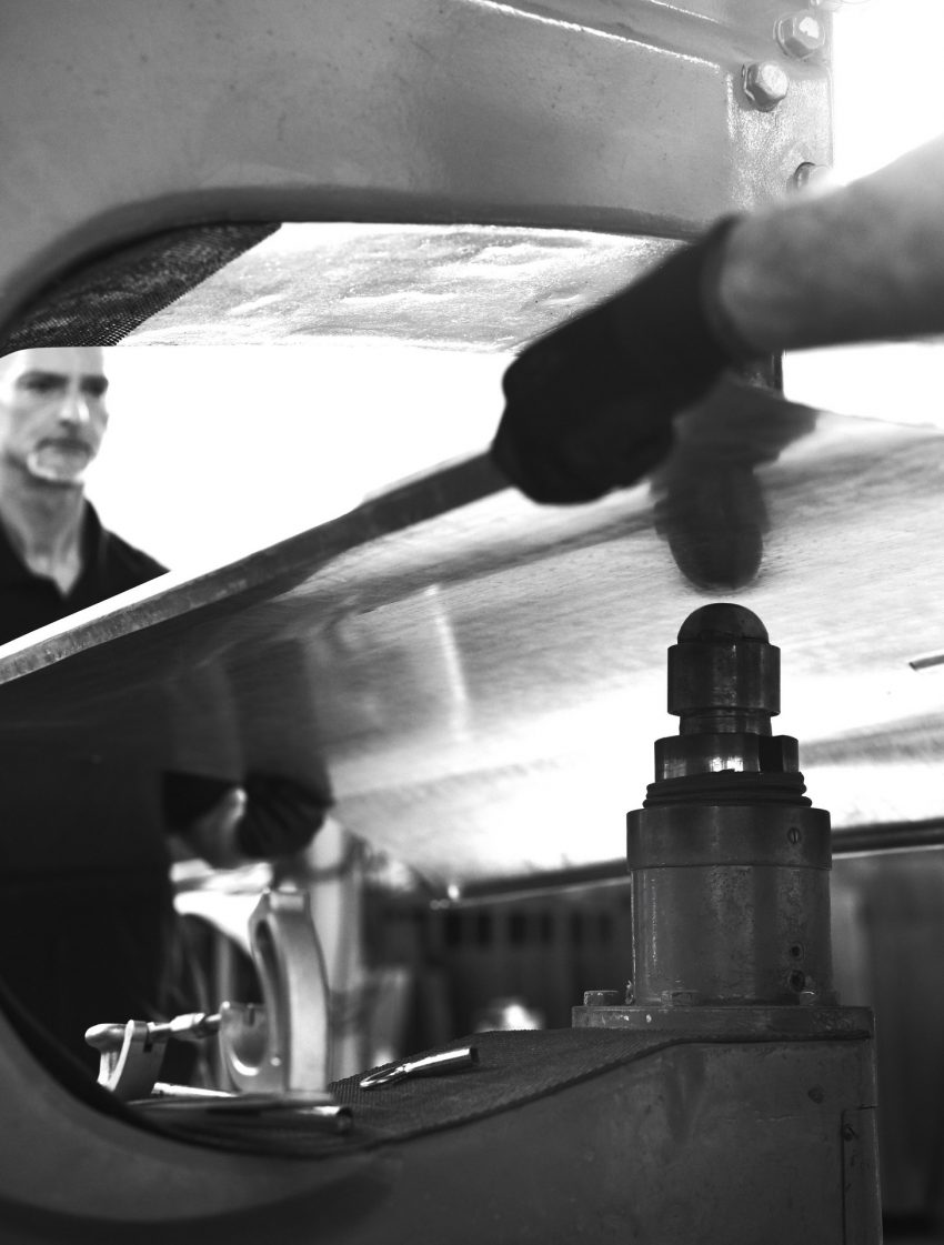 2022 Rolls-Royce Boat Tail - Making Of Phone Wallpaper 850x1121 #61