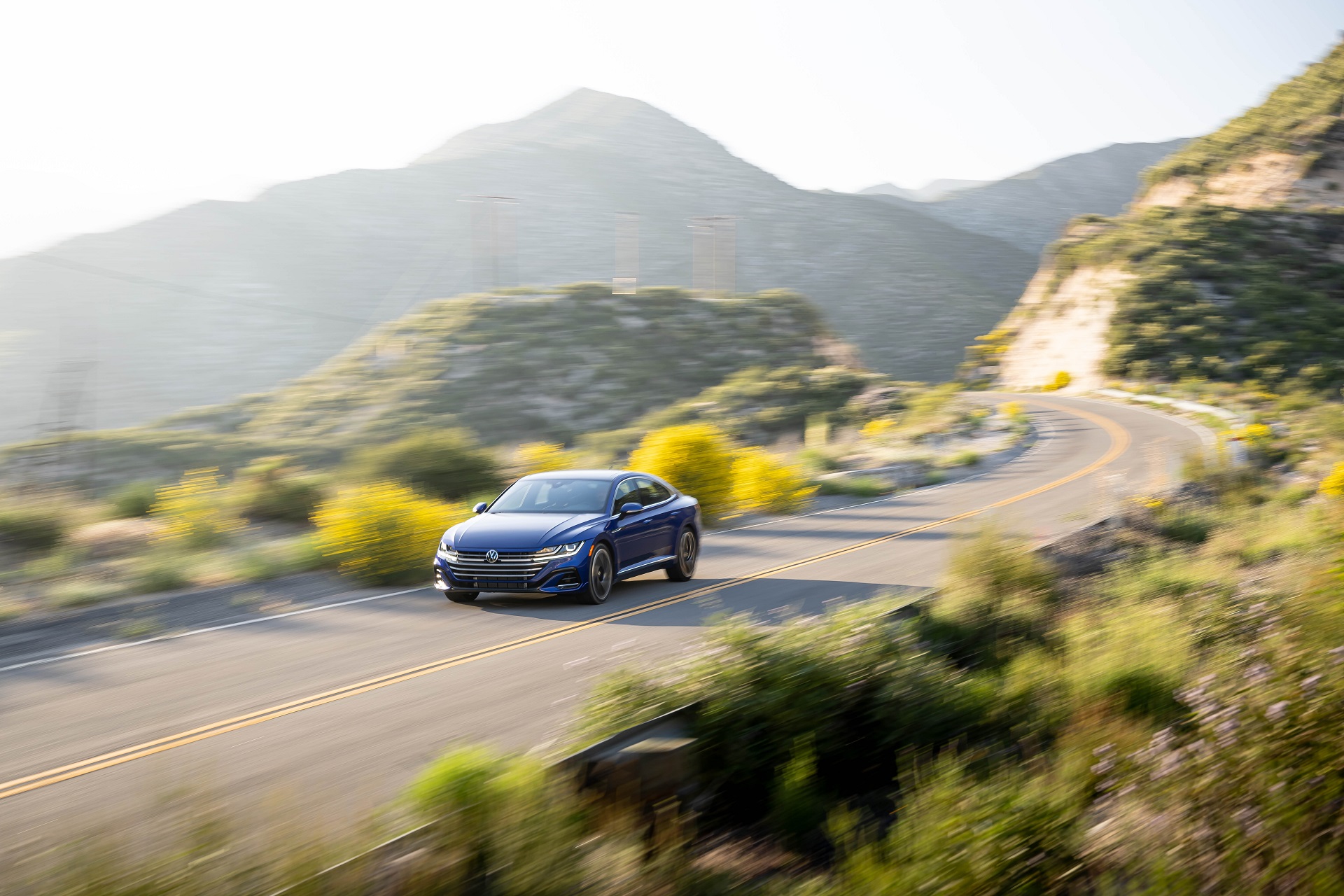 Download 2022 Volkswagen Arteon - US version - Front Three-Quarter HD Wallpaper 1920x1280 #9