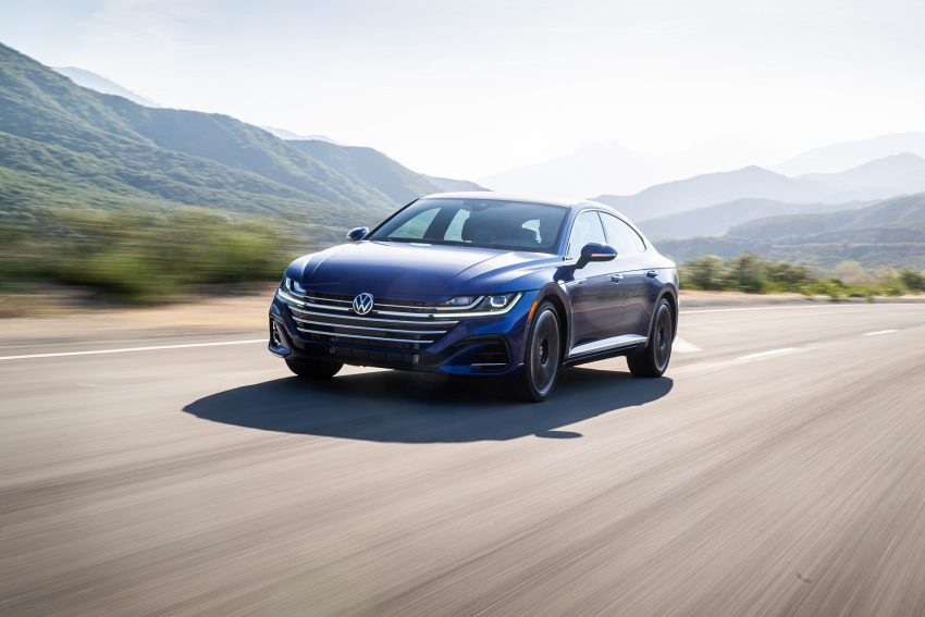 2022 Volkswagen Arteon - US version - Front Three-Quarter Wallpaper 850x567 #4