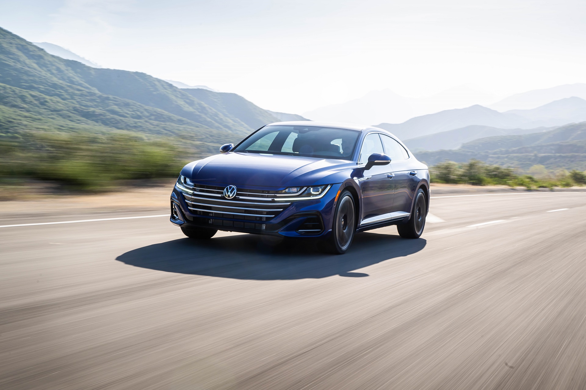 Download 2022 Volkswagen Arteon - US version - Front Three-Quarter HD Wallpaper 1920x1280 #4