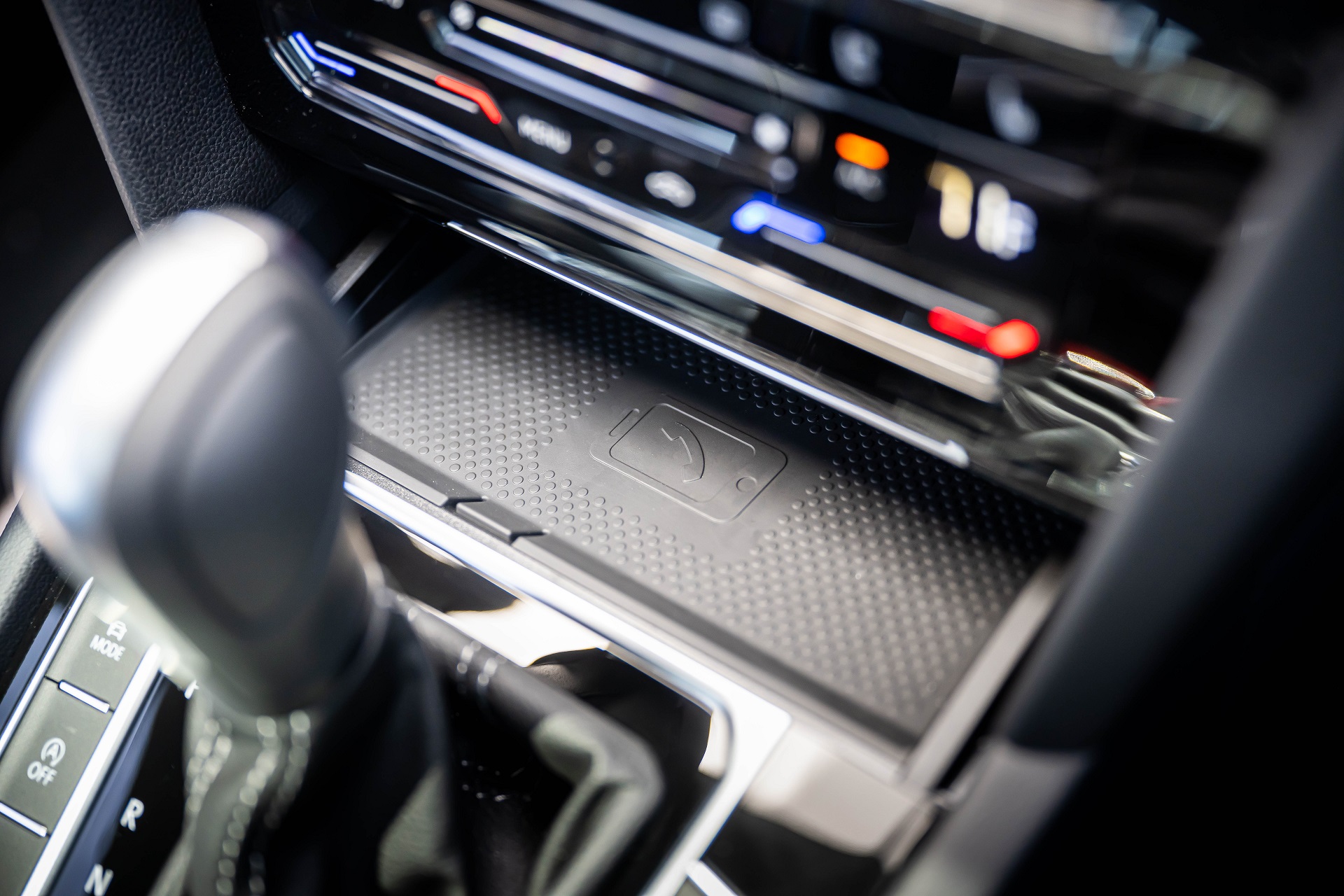 Download 2022 Volkswagen Arteon - US version - Interior, Detail HD Wallpaper 1920x1280 #55