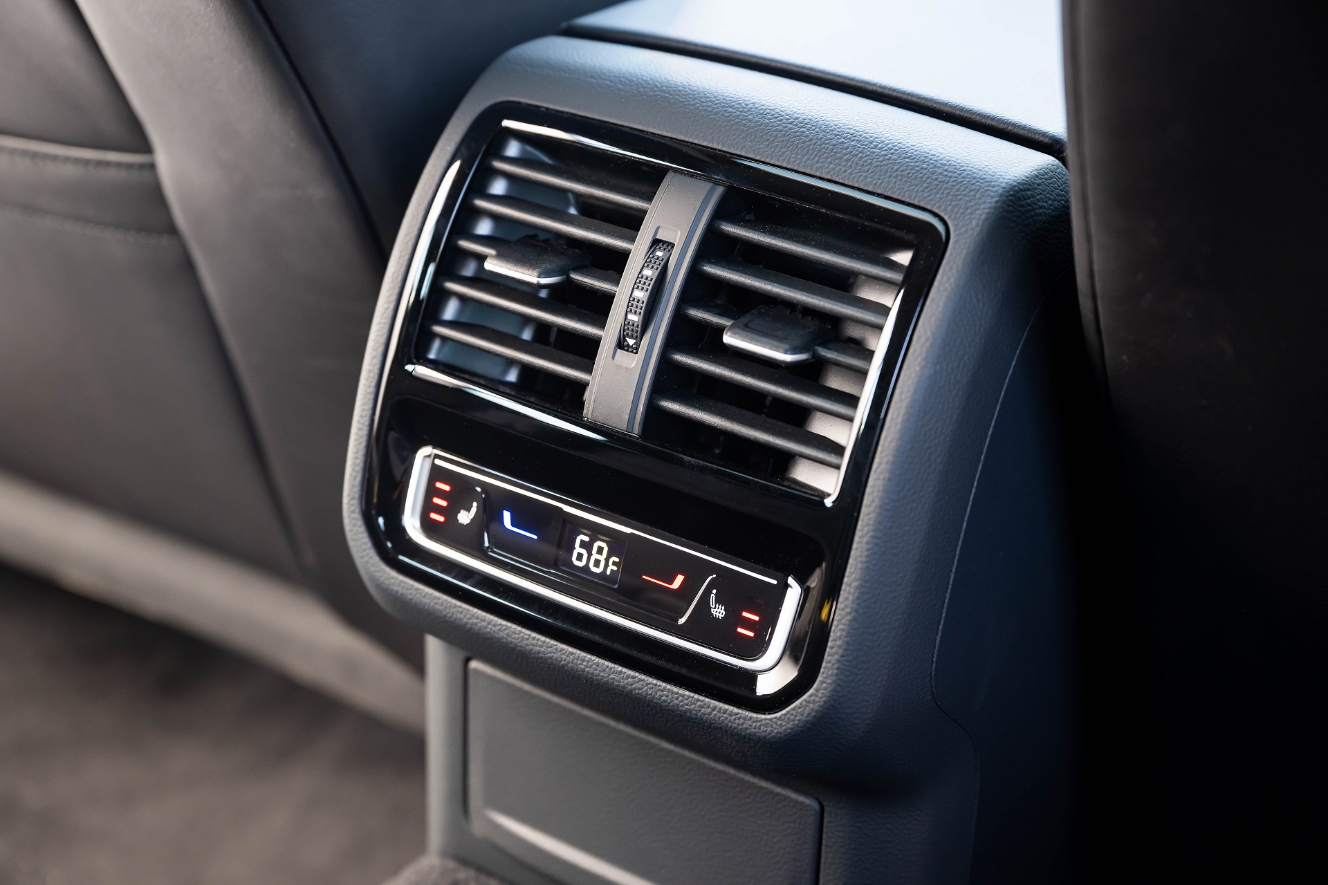 Download 2022 Volkswagen Arteon - US version - Interior, Detail HD Wallpaper 1920x1280 #56