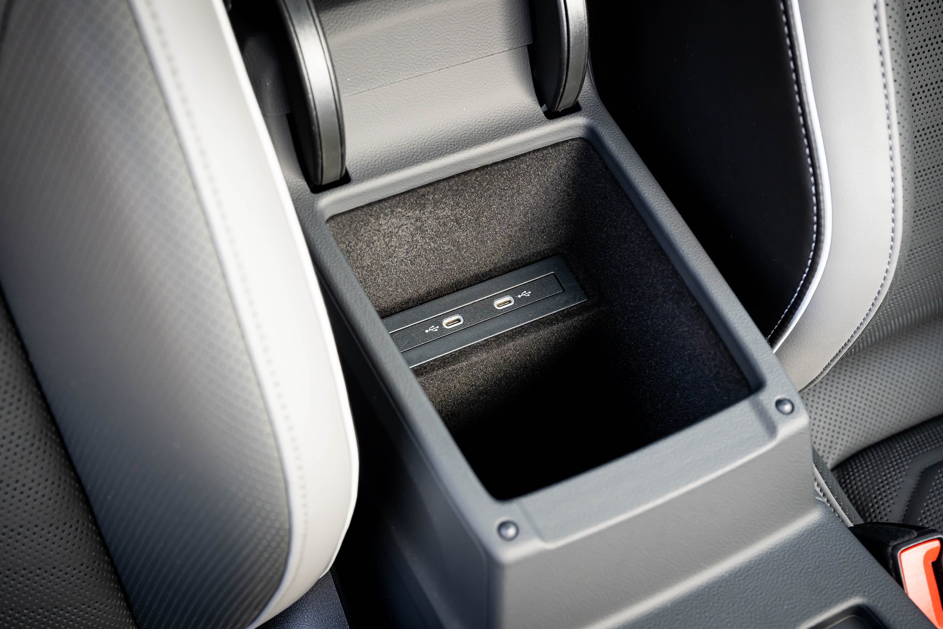 Download 2022 Volkswagen Arteon - US version - Interior, Detail HD Wallpaper 1920x1280 #57