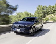 Download 2022 Volkswagen Touareg Edition 20 HD Wallpapers and Backgrounds